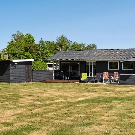 Holiday home Stygge - 300m From The Sea In Ne Jutland By Interhome *